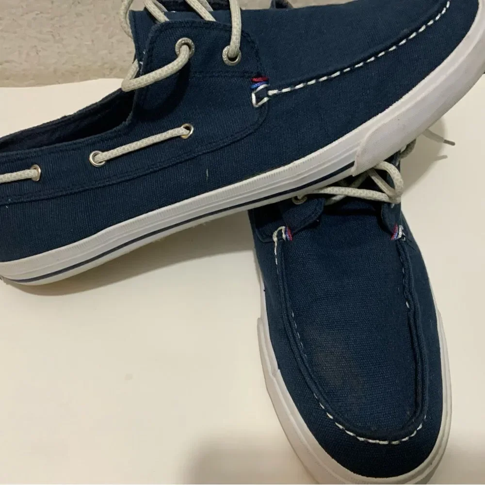 Men’s Tommy Hilfiger Low Top Boat Style Shoes Size 13